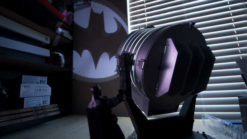 Illustration for article titled For Just $300 You Can Own A Tiny Bat-Signal (Batman Not Included)